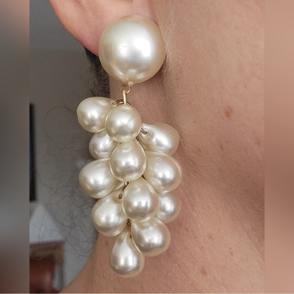 Vintage Faux Pearl Drop Earrings Clip On LN